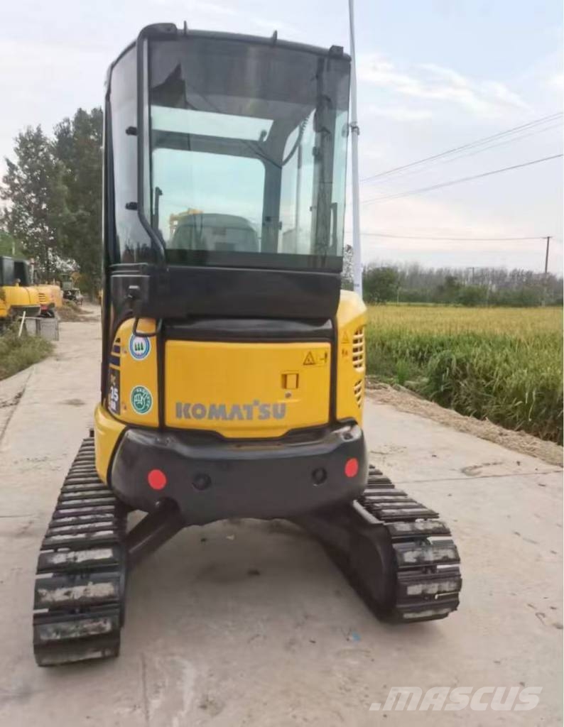 Komatsu PC 35 MR 소형 굴삭기 7톤 미만