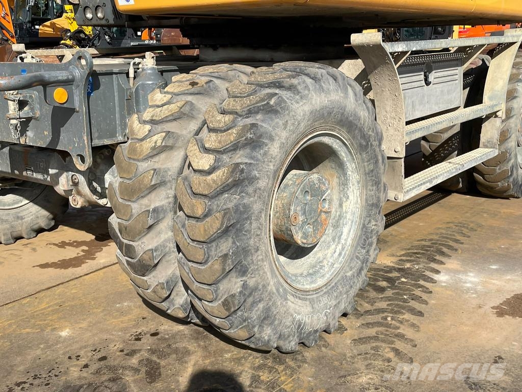 Liebherr A920 Litronic Bagri na kolesih