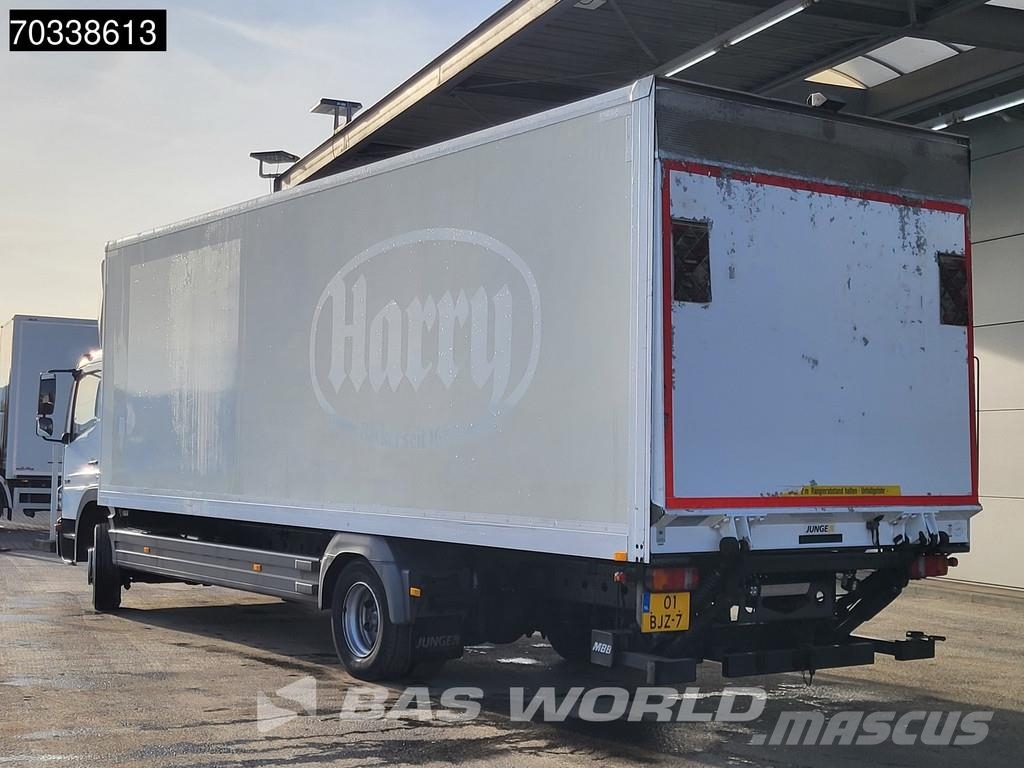 Mercedes-Benz Atego 1218 4X2 12t Manual Tailgate Euro 5 APK 06-2 شاحنات ذات هيكل صندوقي