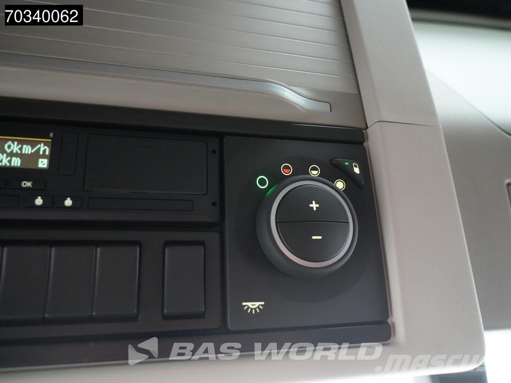 Volvo FH16 700 FH 4X2 NEW! Retarder 2xTanks I-ParkCool Sattelzugmaschinen