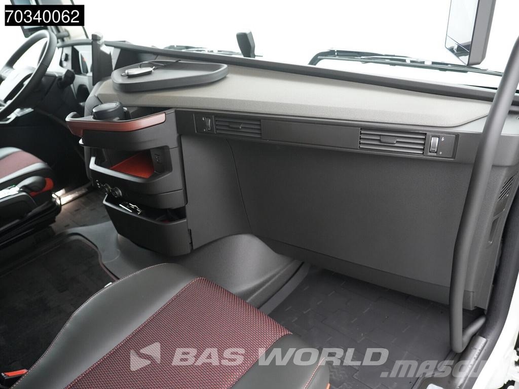 Volvo FH16 700 FH 4X2 NEW! Retarder 2xTanks I-ParkCool Sattelzugmaschinen