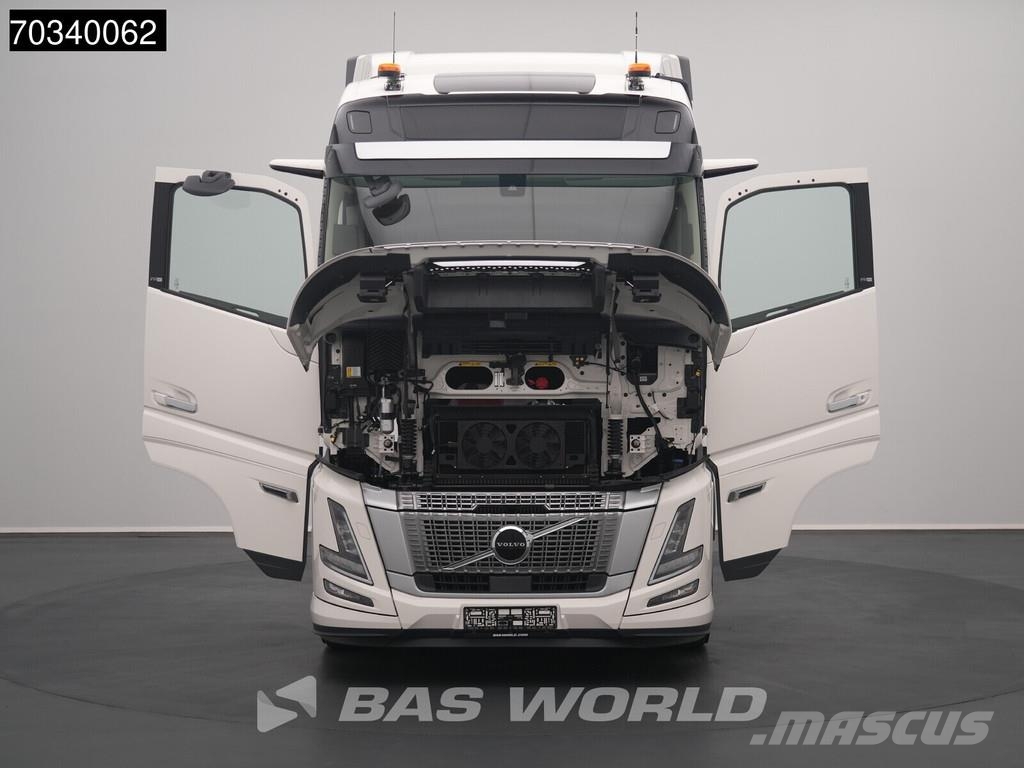 Volvo FH16 700 FH 4X2 NEW! Retarder 2xTanks I-ParkCool Trækkere