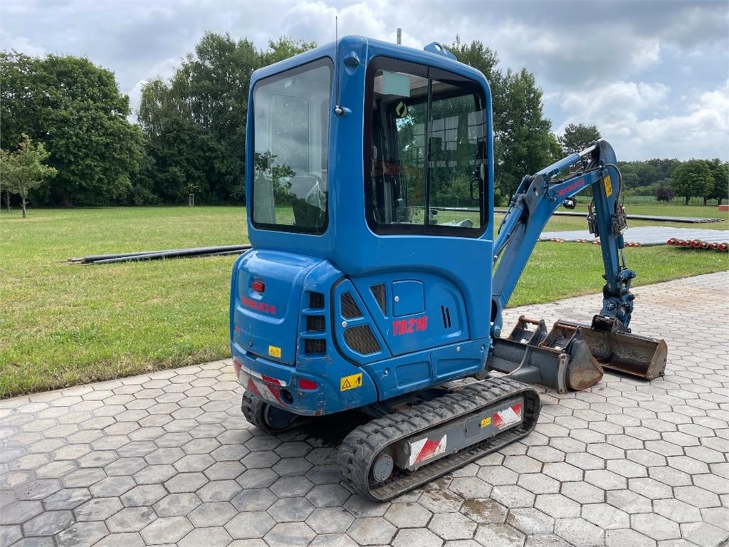 Takeuchi TB216AV4 Mini ekskavatörler, 7 tona dek