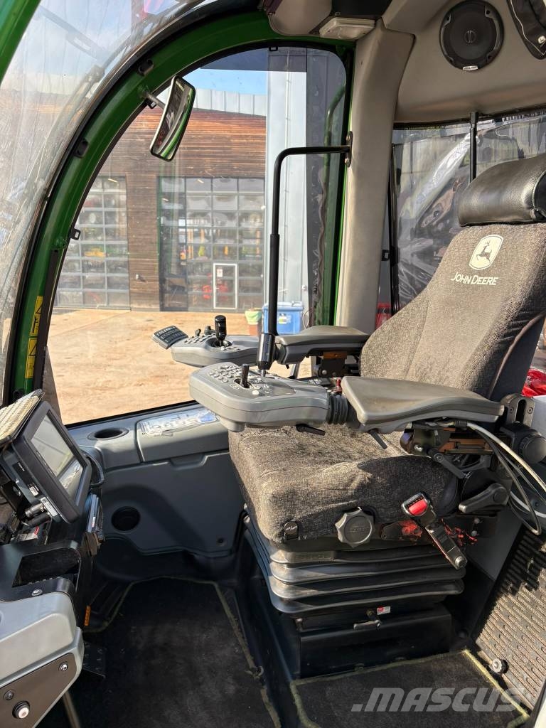 John Deere 1110E Porteur