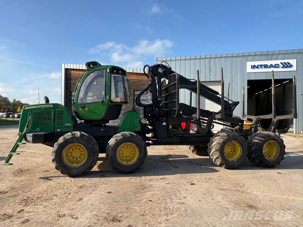 John Deere 1110E Porteur