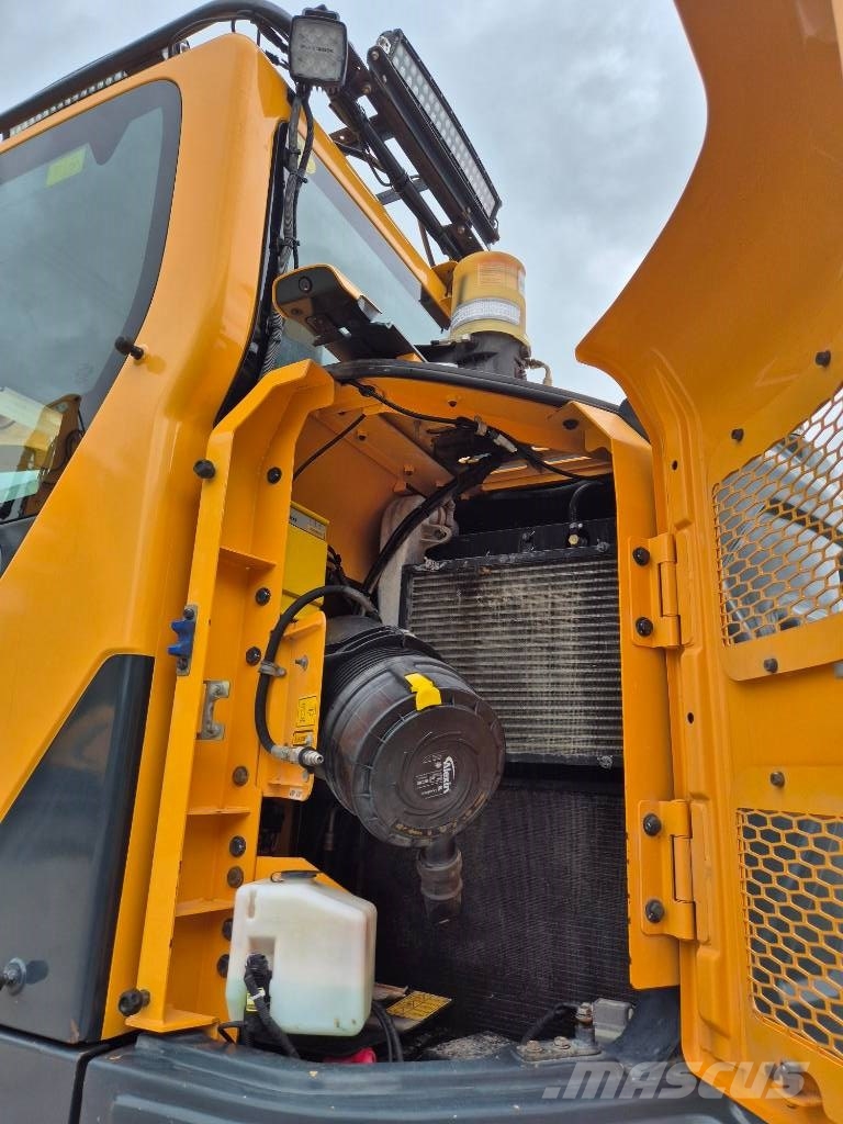 Hyundai HX 145 LCRD Raupenbagger
