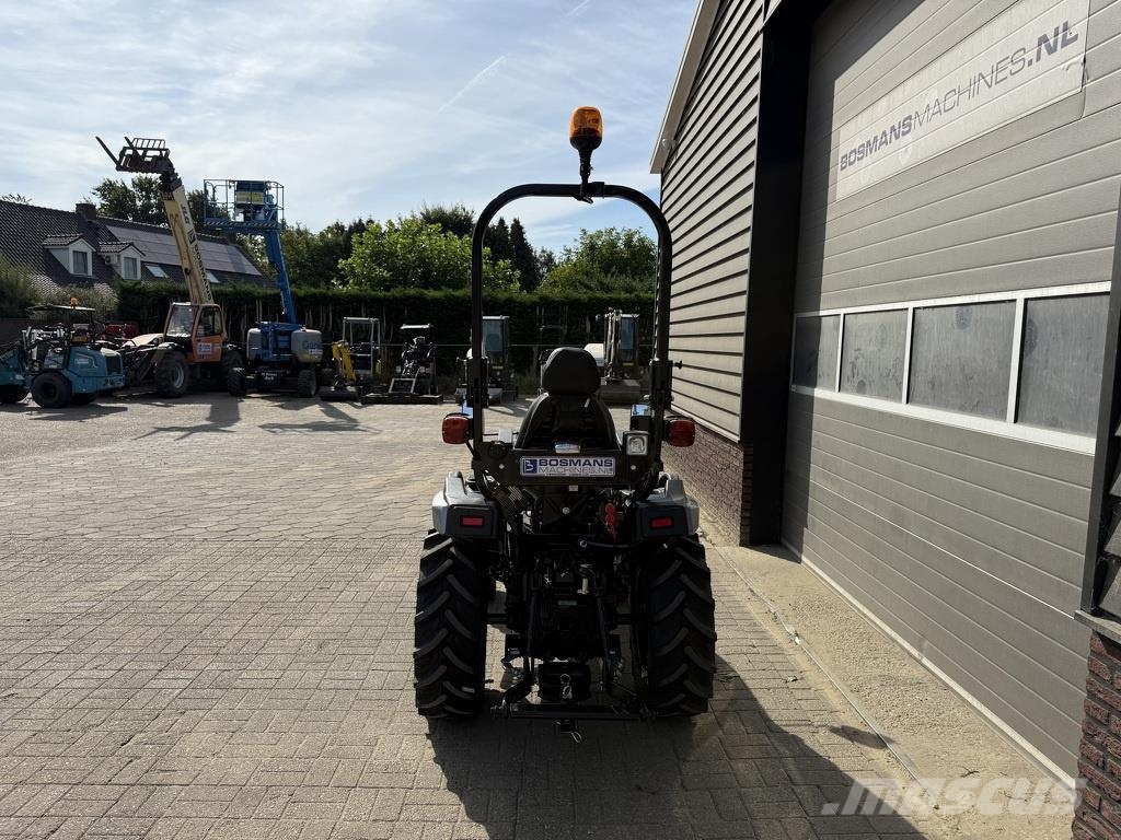 Solis 26 HST minitractor NIEUW black edition / brede agr Traktory