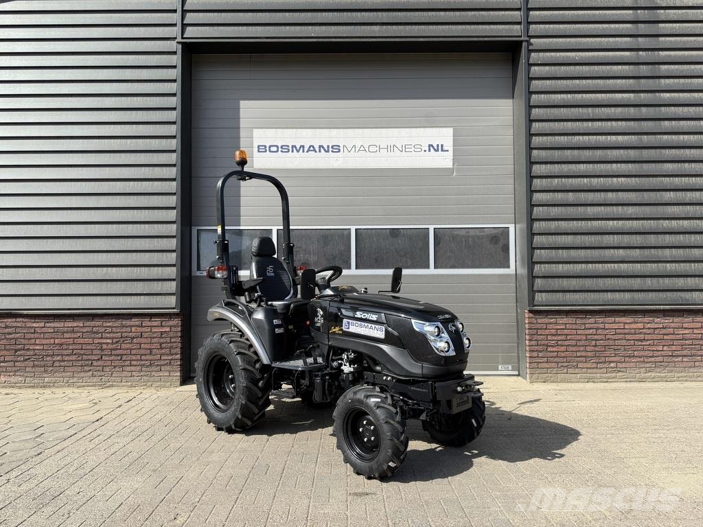 Solis 26 HST minitractor NIEUW black edition / brede agr Traktory