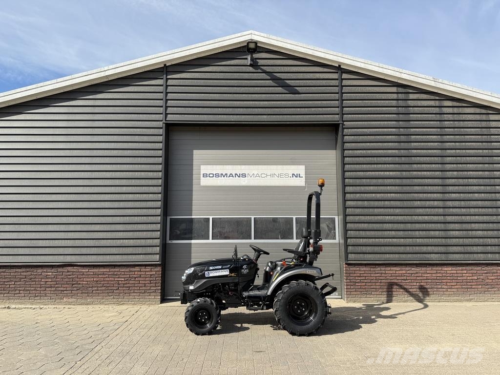 Solis 26 HST minitractor NIEUW black edition / brede agr Traktory