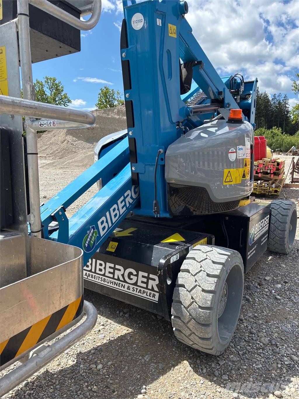 Genie Z33/18 Articulated boom lifts