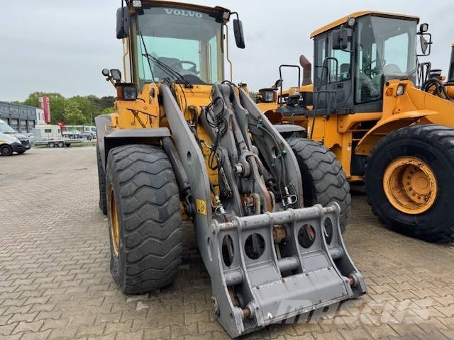Volvo L 70 E لوادر بعجل