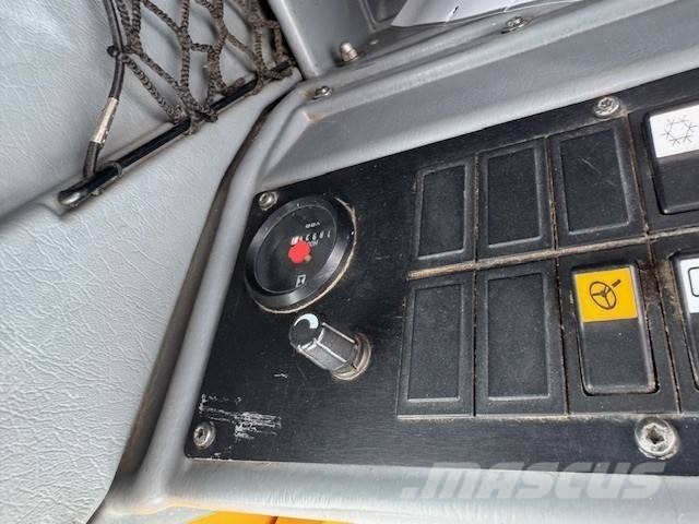Volvo L 70 E لوادر بعجل