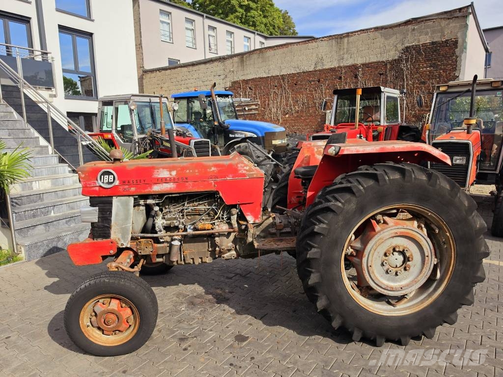 Massey Ferguson 188 Traktorit