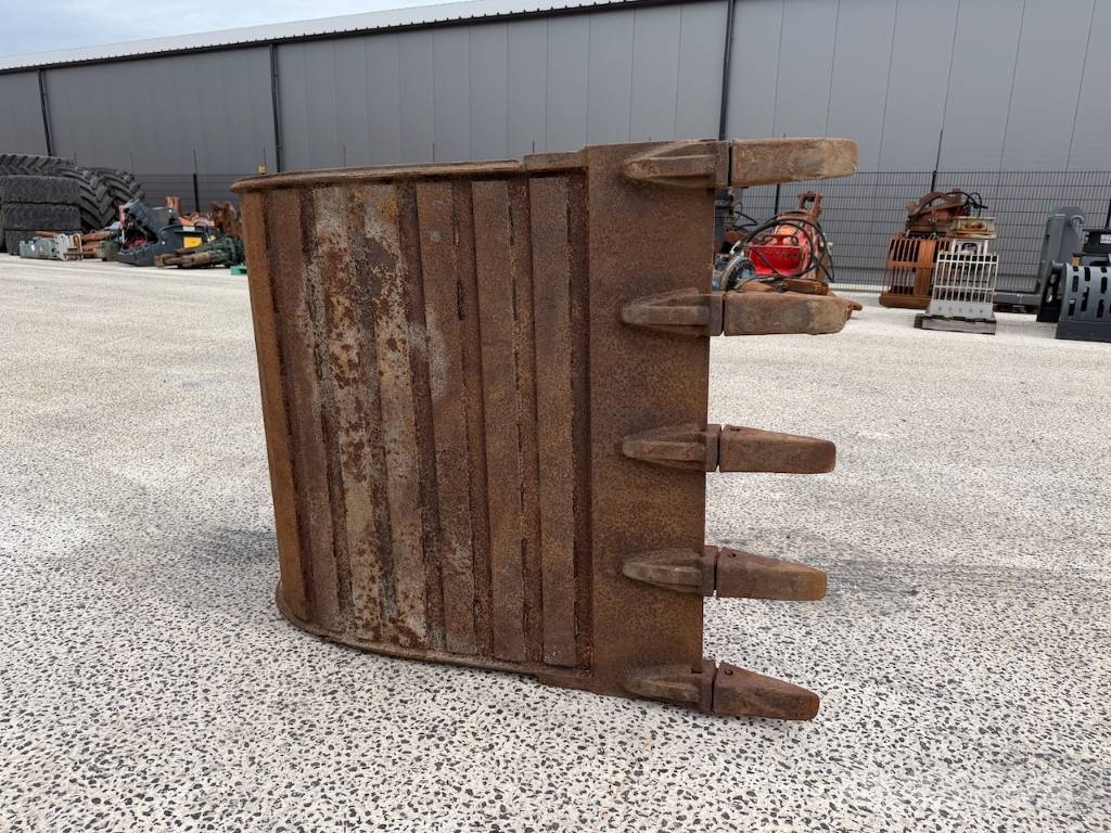 Caterpillar dieplepel / Digging bucket 120cm CW30/40 Kausi