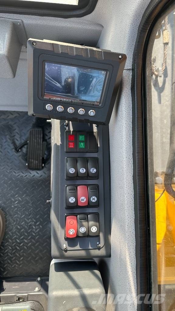 LiuGong LTC250V5 全地面起重机︳移动式起重机
