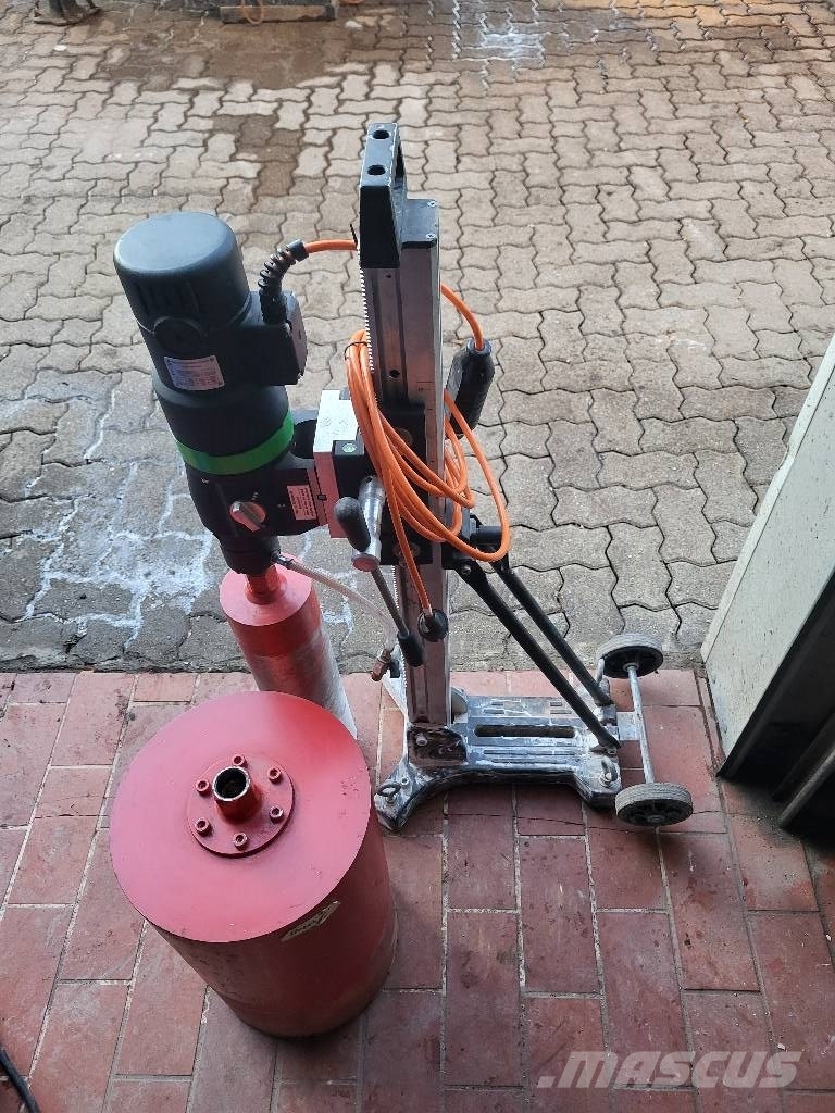 Eibenstock EBM 300/3P Hafif sondaj kuleleri