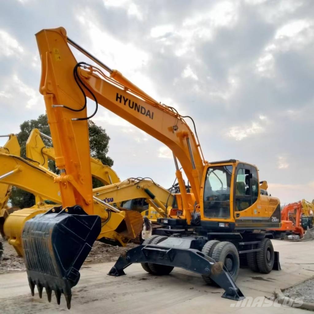 Hyundai 210W-9 made in Korea Wielgraafmachines