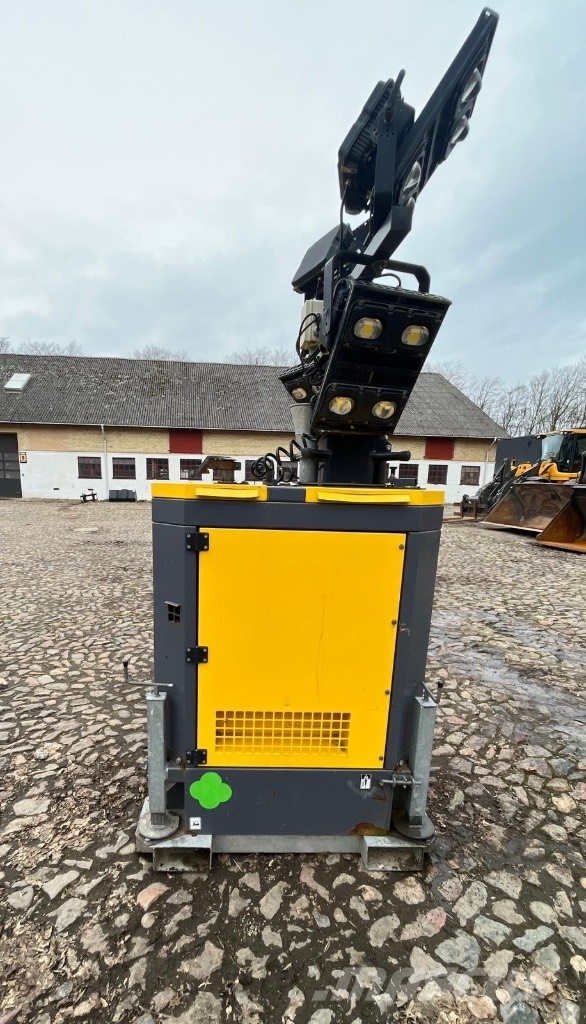 Atlas Copco QLB 60 拖车式灯塔