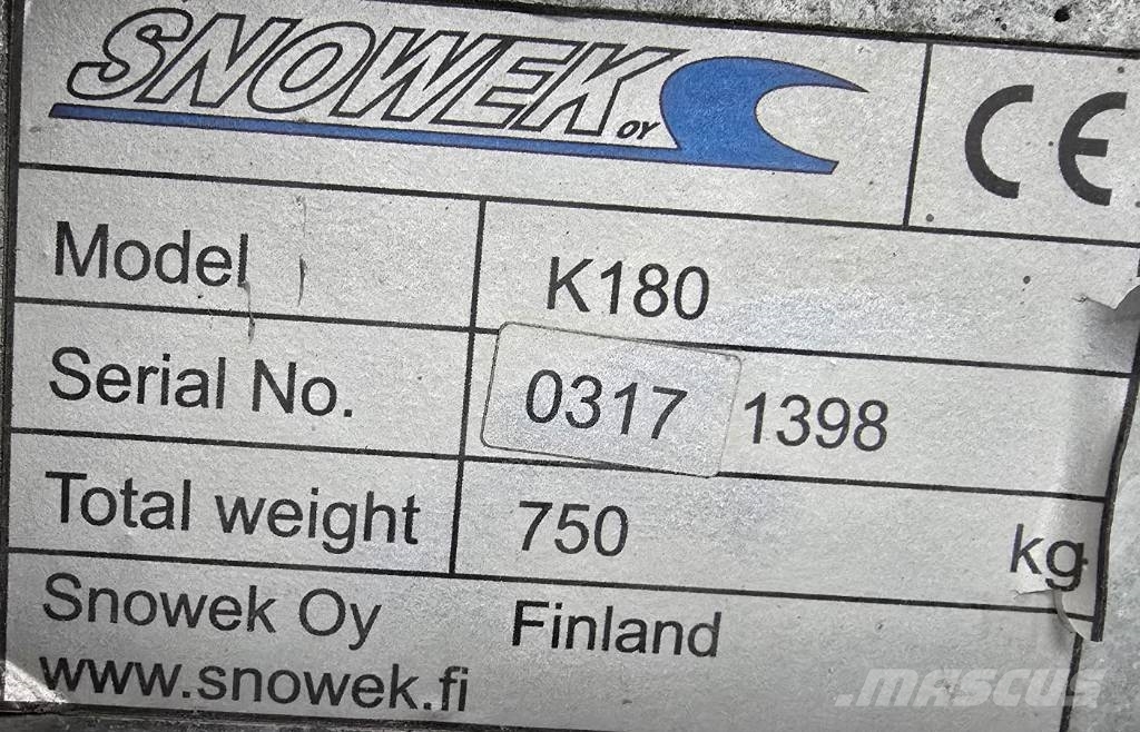 Snowek K180 Outros limpa-neves e máquinas de limpeza viária