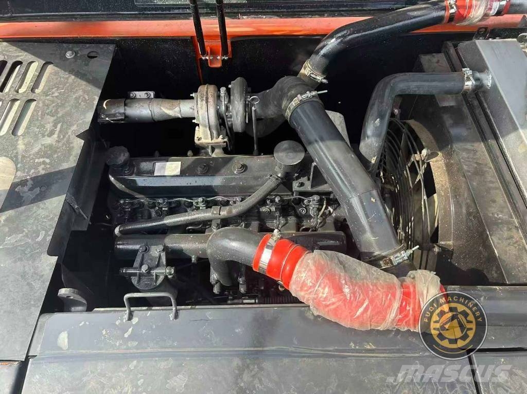 Doosan 225 LCV Верижен екскаватор