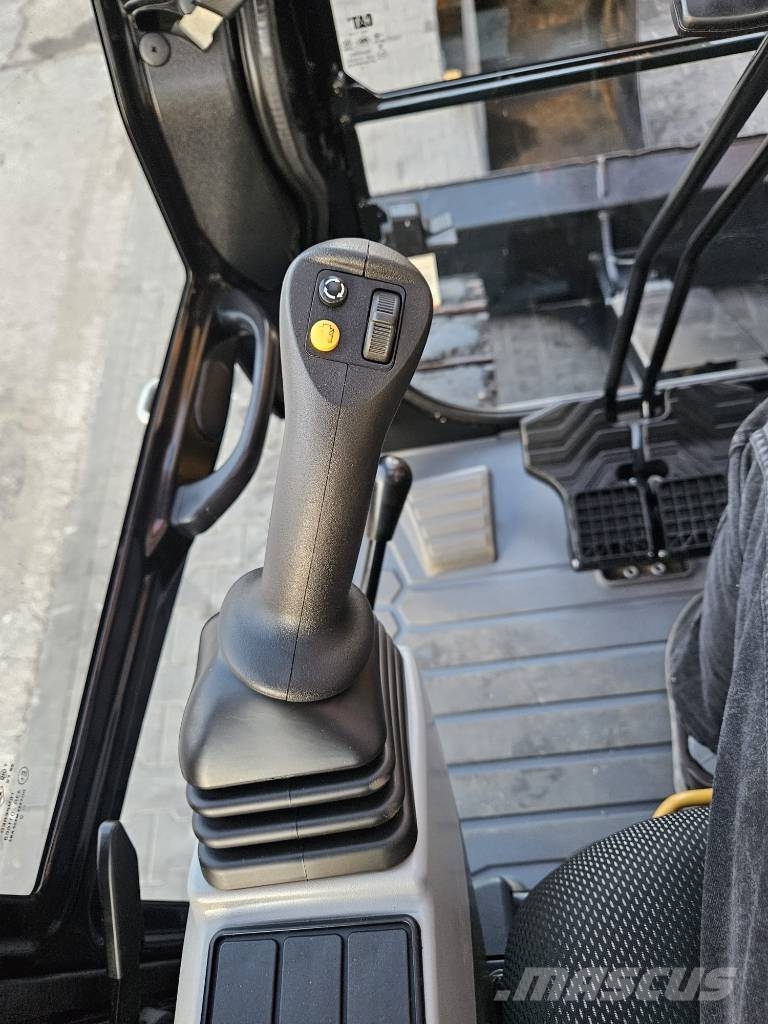 CAT 309 CR Vidēja lieluma ekskavatori 7 t - 12 t
