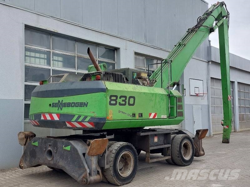 Sennebogen 830 Waste / industry handlers