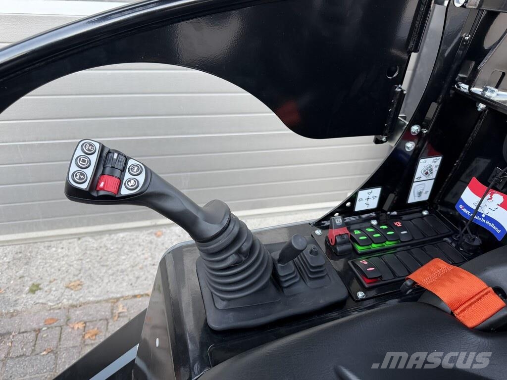 GiANT G2700 X-TRA HD+ special GREY edition ! minishovel 轮式装载机