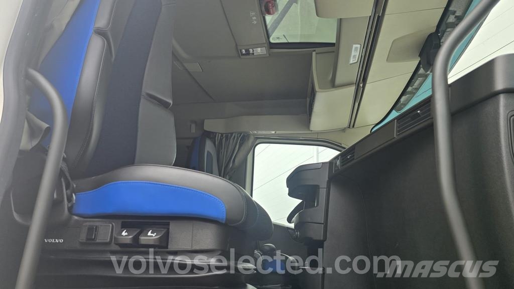 Volvo FH شاحنات قابلة للفك