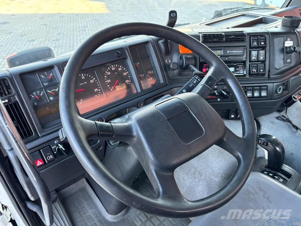 Volvo FM 12 340 4x4 BOX L=4286 mm Tipper trucks