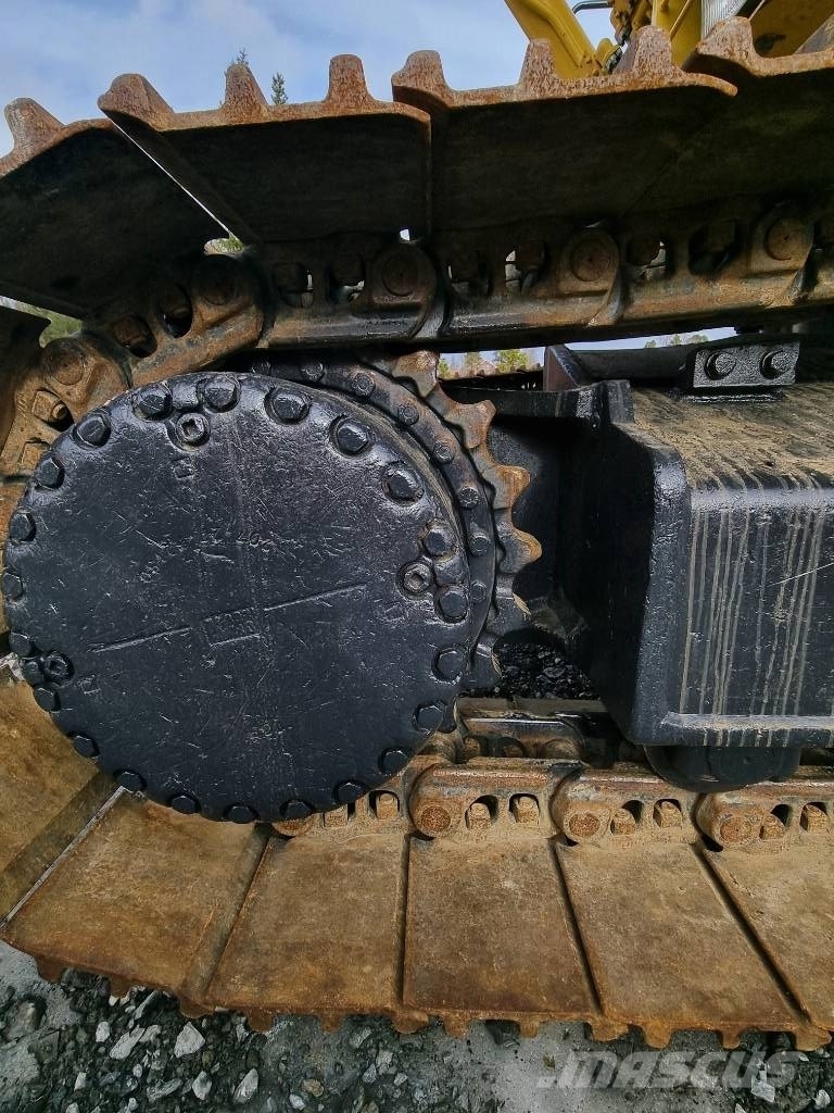 Komatsu HB 365 LC-3 Hybrid med grävsystem Paletli ekskavatörler