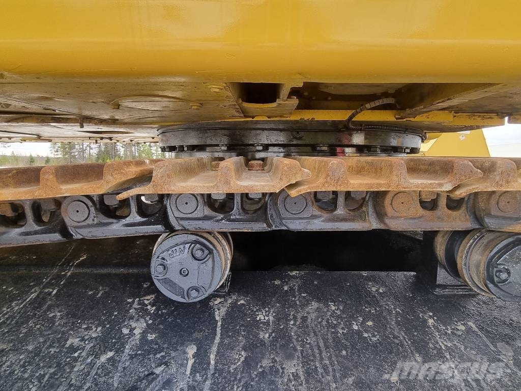 Komatsu HB 365 LC-3 Hybrid med grävsystem Paletli ekskavatörler