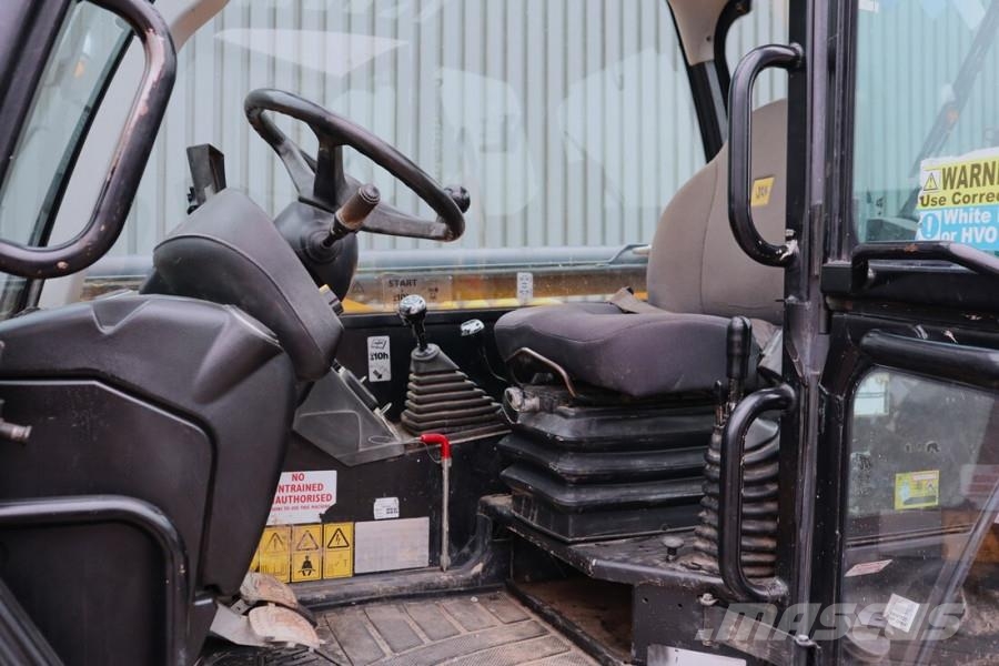 JCB 535-125 Diesel, 4x4x4 Drive, 12.5m Lifting Height, スキッドステアローダー