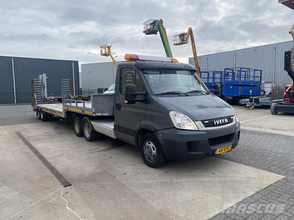 Iveco + Veldhuizen, 15.000 kg. BE-Combi Daily 35C18 + P3 Semi-remorca agabaritica