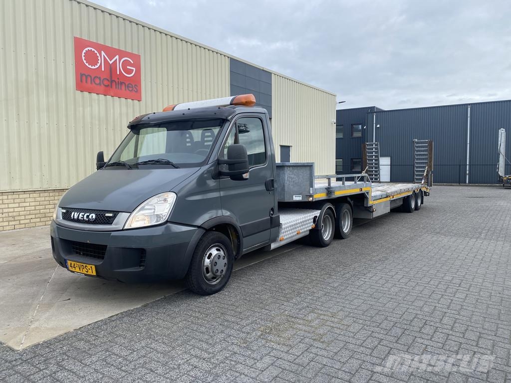 Iveco + Veldhuizen, 15.000 kg. BE-Combi Daily 35C18 + P3 Semi-remorca agabaritica