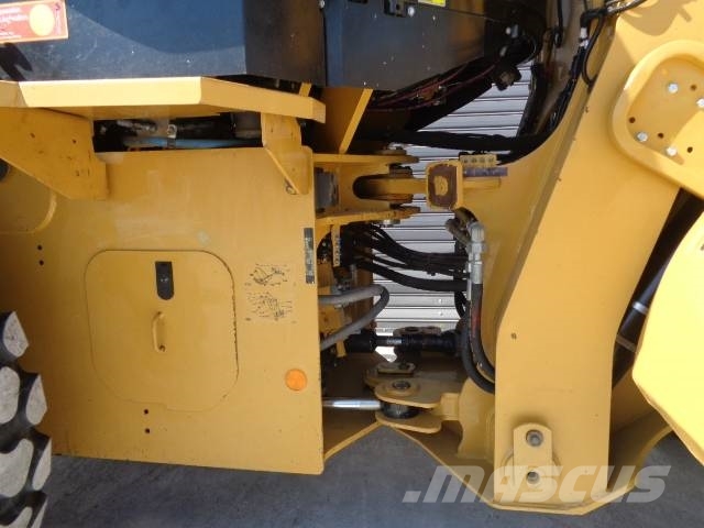 CAT 930 K Utovarivači na kotačima