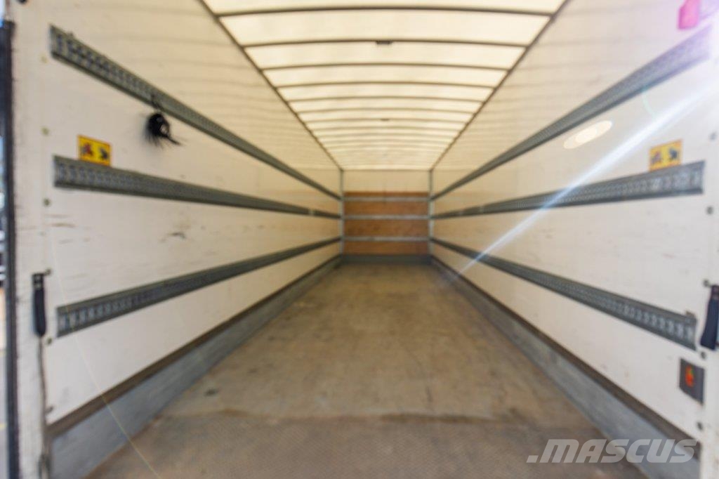 Renault T 380+DHOLLANDIA 2T. Samochody ciężarowe ze skrzynią zamkniętą