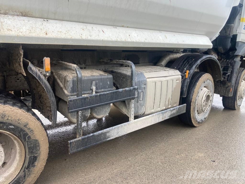 Mercedes-Benz Arocs 4148 Camiones de caja de lona