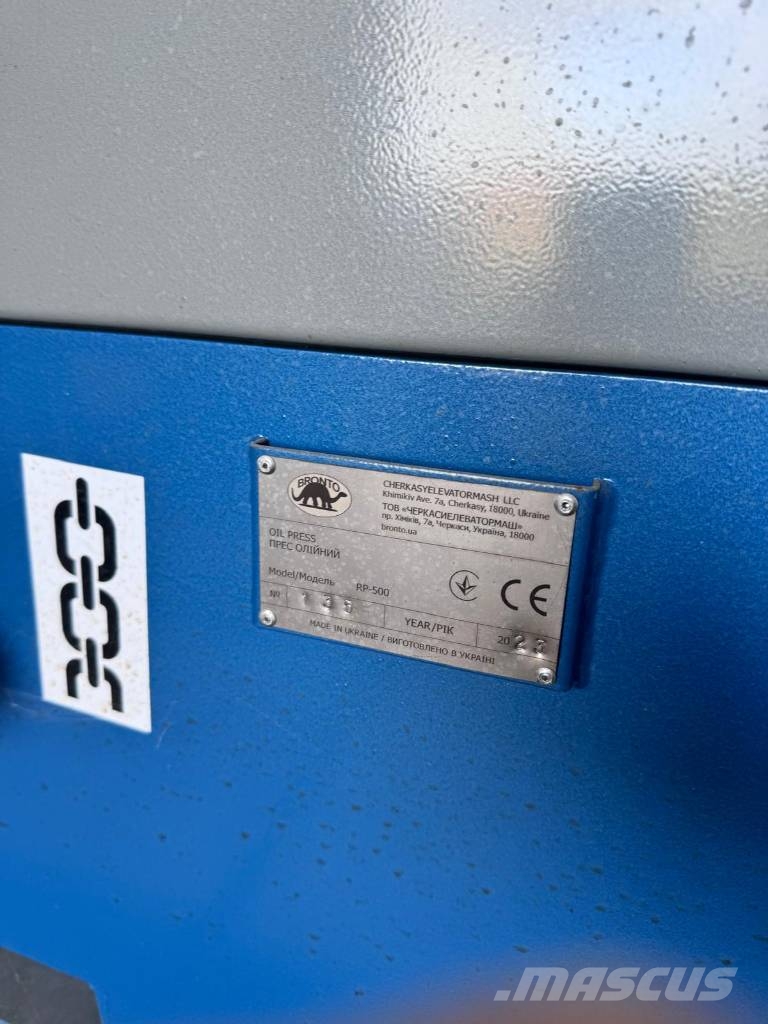 Bronto RP-500 Gewasverwerking en opslagmachines - Overigen