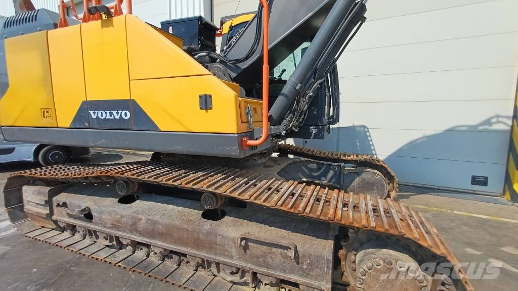 Volvo EC300ENL  PRECIO A CONSULTAR Гусеничные экскаваторы