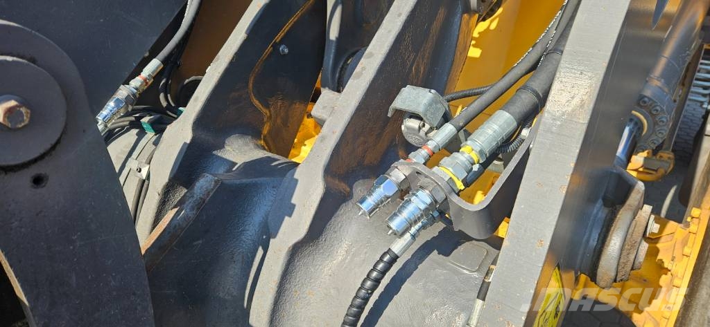 Volvo L 70 H لوادر بعجل