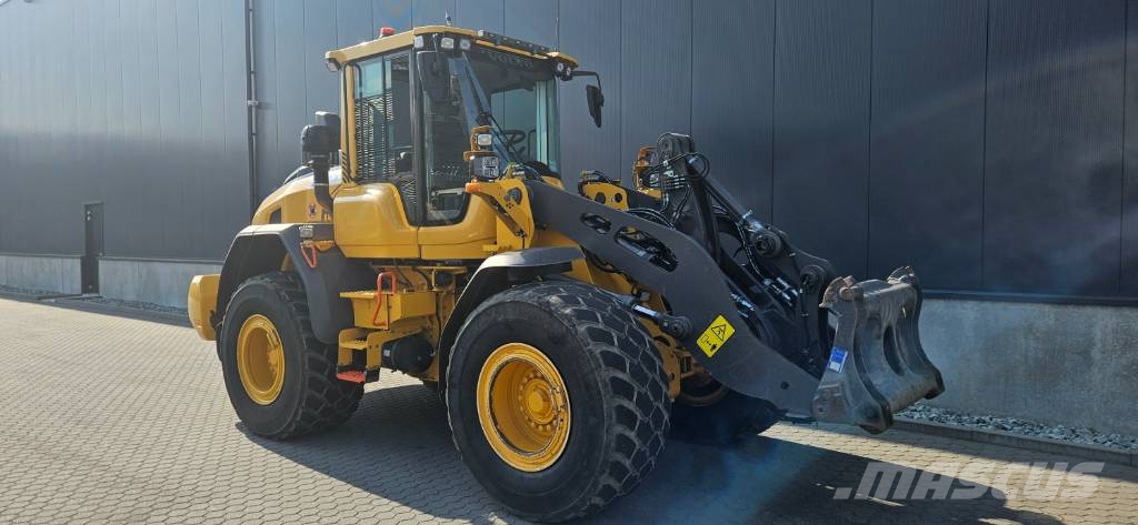 Volvo L 70 H لوادر بعجل