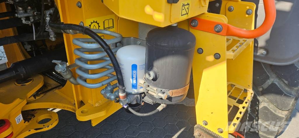 Volvo L 70 H لوادر بعجل