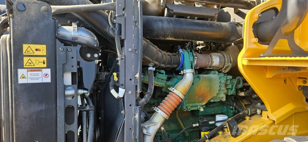Volvo L 70 H لوادر بعجل
