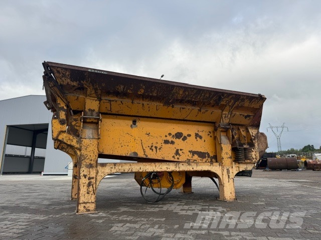 Parker RT 16 EXTEC kosz zasypowy wibracyjny 6220kg Mobile crushers