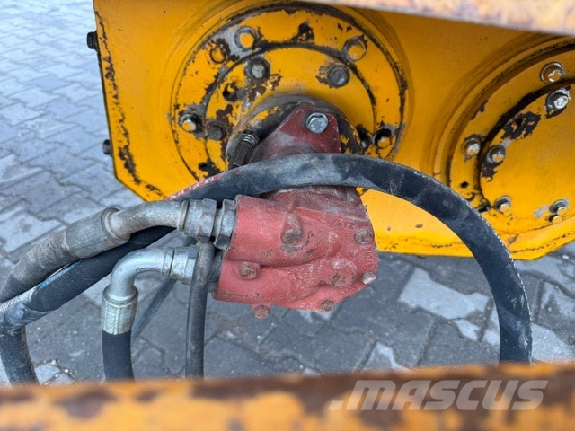 Parker RT 16 EXTEC kosz zasypowy wibracyjny 6220kg Mobile crushers