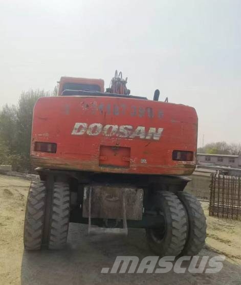 Doosan DH 150 W-7 made in Korea Lastik tekerli ekskavatörler