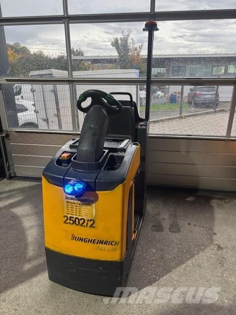 Jungheinrich EZS130 Tractores de reboque