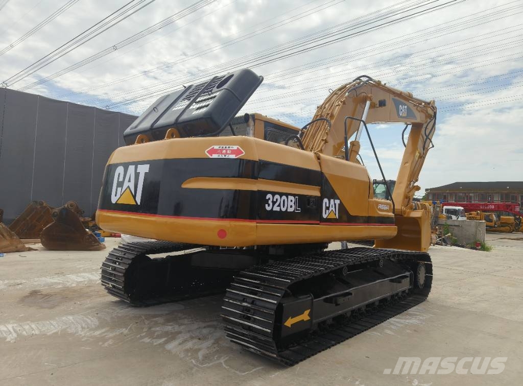CAT 320 B L Paletli ekskavatörler
