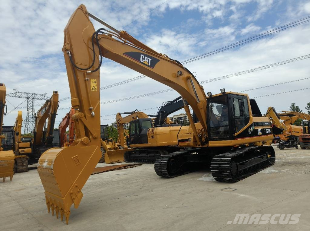 CAT 320 B L Paletli ekskavatörler
