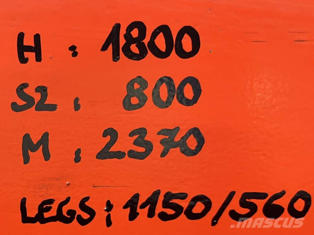 Linde L12 /379/ V-4229 OB Stand-in stackers